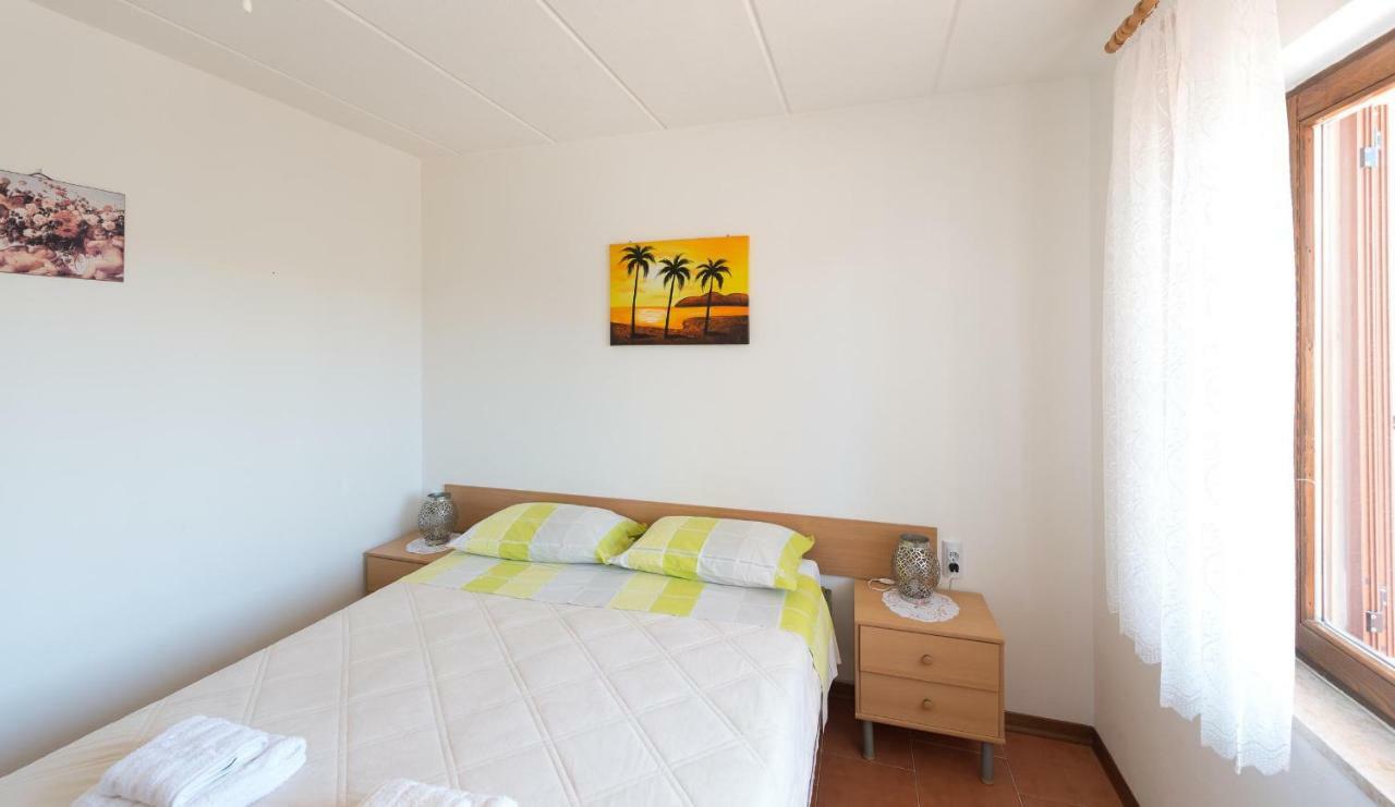 Apartment Meridiana Ровинь Экстерьер фото